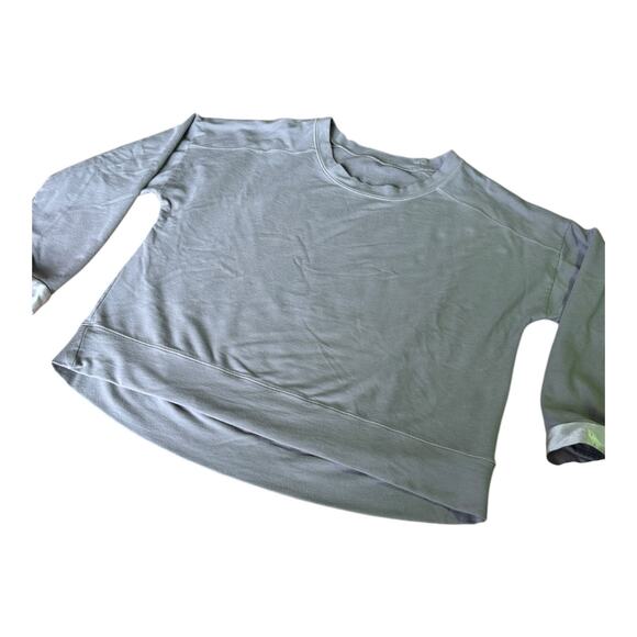 Pj harlow IZZY Sweatshirt silver gray color with satin cuffs size medium - Picture 13 of 16